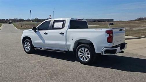 2025 Chevrolet Silverado 1500 Custom