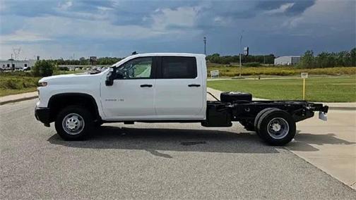 2026 Chevrolet Silverado 3500 WT