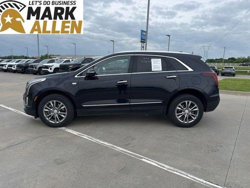 Dark Moon Blue Metallic 2022 Cadillac XT5 Premium Luxury