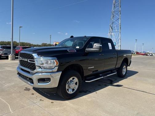 2024 RAM 2500 Big Horn Crew Cab 4x4 6'4' Box