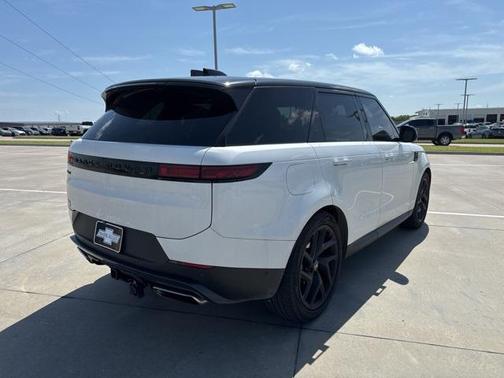 2024 Land Rover Range Rover Sport SE