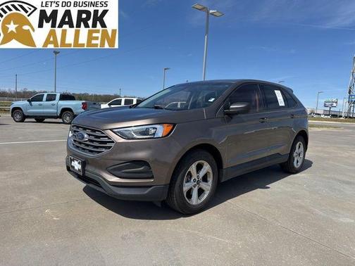 Stone Gray Metallic 2019 Ford Edge SE