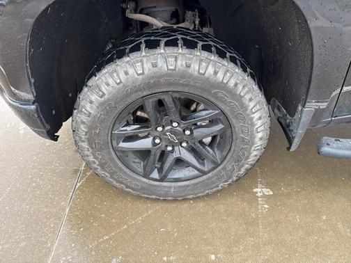 2022 Chevrolet Silverado 1500 Custom Trail Boss