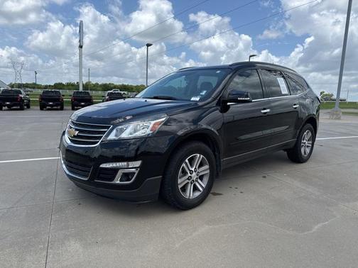 2017 Chevrolet Traverse 2LT