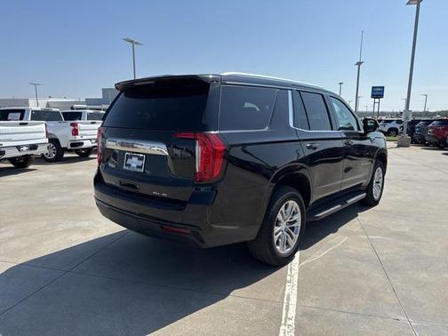 2022 GMC Yukon SLE