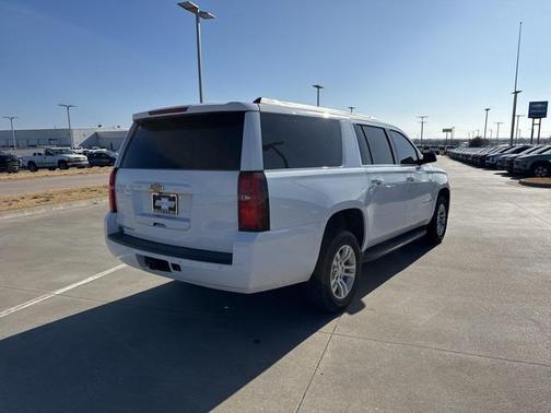 2018 Chevrolet Suburban LS