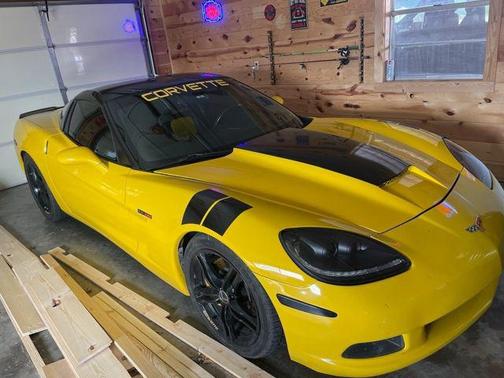 2005 Chevrolet Corvette Base