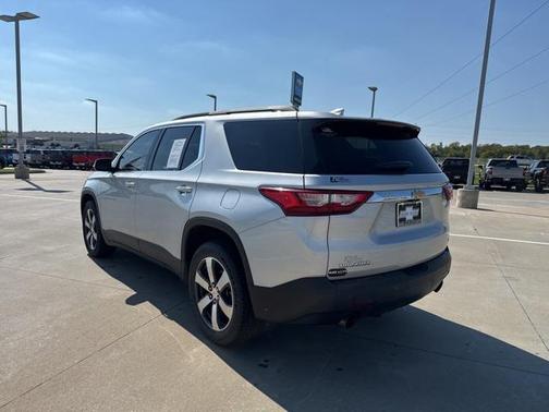 2020 Chevrolet Traverse LT Leather