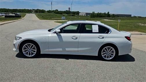 2024 BMW 330e Base
