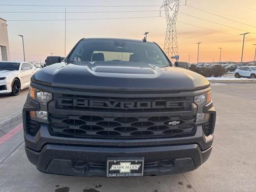 2022 Chevrolet Silverado 1500 Custom