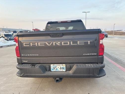 2022 Chevrolet Silverado 1500 Custom