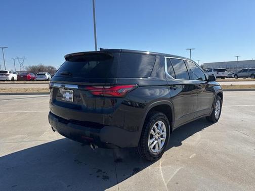 2022 Chevrolet Traverse LS