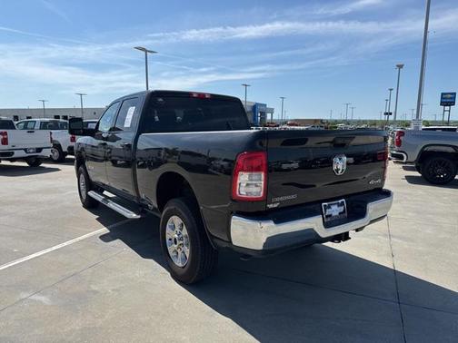 2024 RAM 2500 Big Horn Crew Cab 4x4 6'4' Box