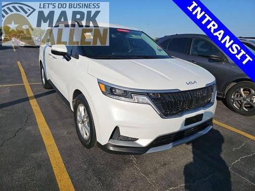 2024 Kia Carnival LX