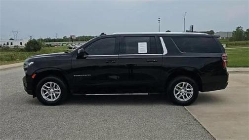 2023 Chevrolet Suburban LT