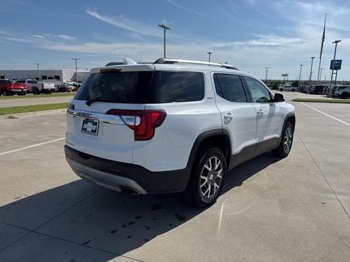 2023 GMC Acadia FWD SLT