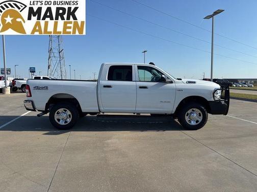 2022 RAM 2500 Tradesman Crew Cab 4x4 6'4' Box