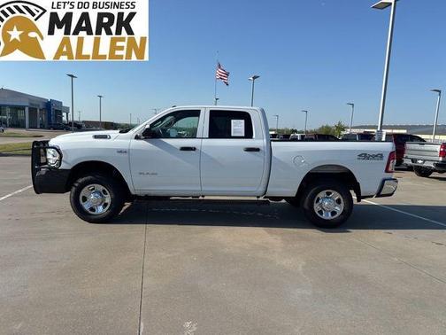 2022 RAM 2500 Tradesman Crew Cab 4x4 6'4' Box