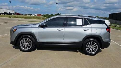2024 GMC Terrain SLT
