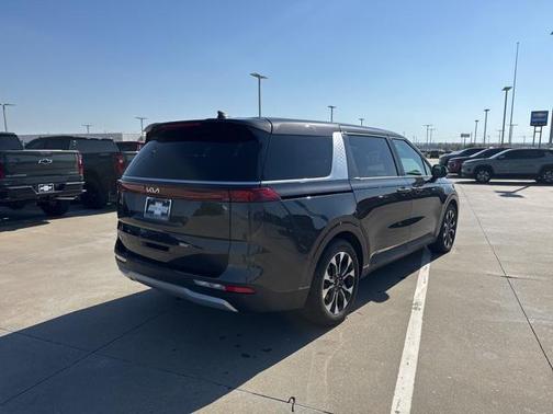 2024 Kia Carnival EX