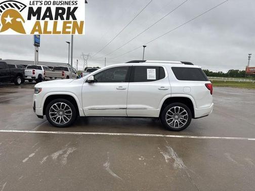 White Frost Tricoat 2022 GMC Acadia Denali