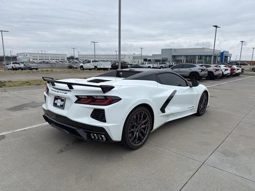 2025 Chevrolet Corvette Stingray w/2LT