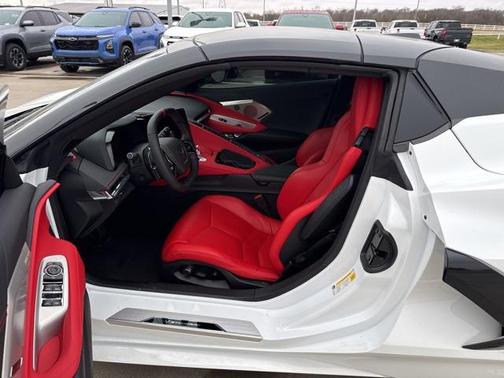 2025 Chevrolet Corvette Stingray w/2LT