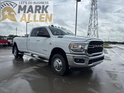 2022 RAM 3500 Big Horn Crew Cab 4x4 8' Box