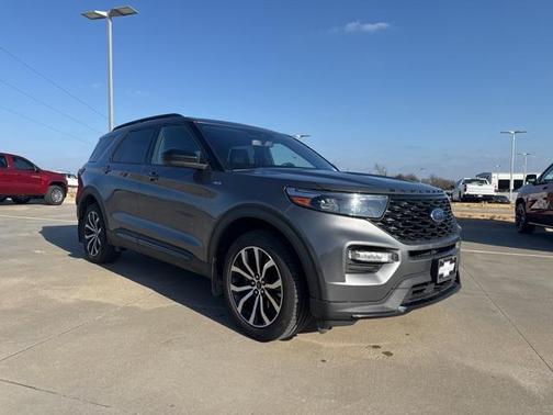 2022 Ford Explorer ST-Line
