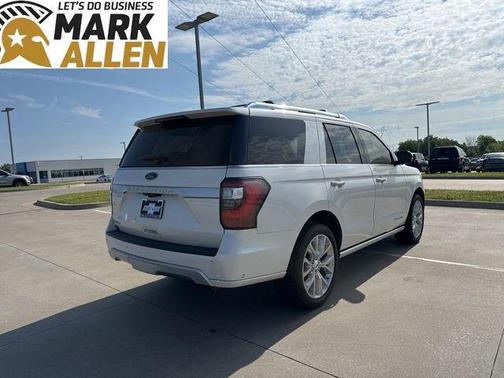 White Platinum Metallic Tri-Coat 2019 Ford Expedition Platinum