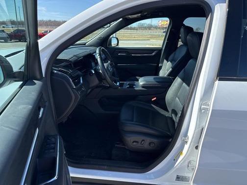 2024 GMC Acadia AWD Elevation