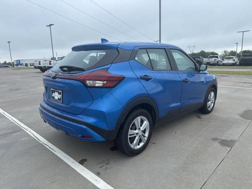 2023 Nissan Kicks S