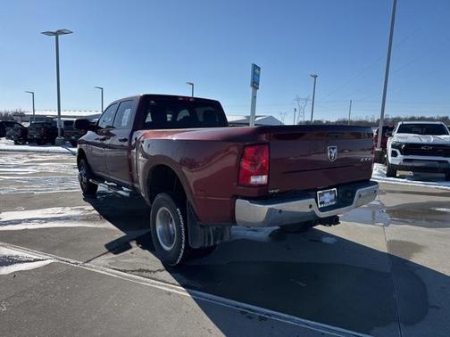 2017 RAM 3500 Tradesman Crew Cab 4x4 8' Box