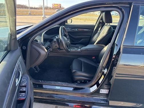 2025 Cadillac CT5 Sport