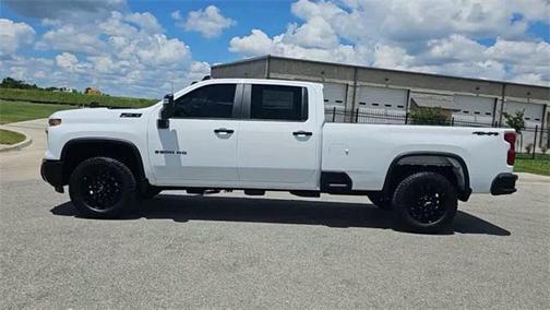 2025 Chevrolet Silverado 2500 Custom