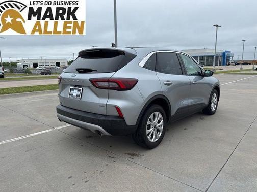 Iconic Silver Metallic 2023 Ford Escape Active