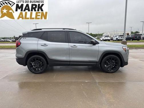 Sterling Metallic 2023 GMC Terrain SLE