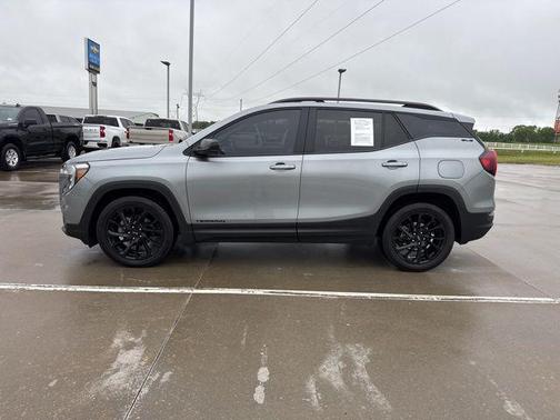 Sterling Metallic 2023 GMC Terrain SLE