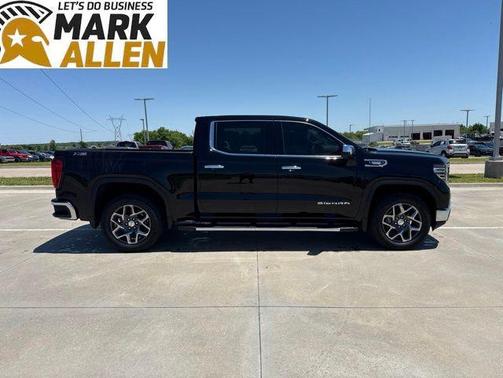 Onyx Black 2026 GMC Sierra 1500 SLT