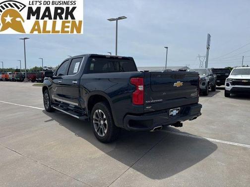Northsky Blue Metallic 2022 Chevrolet Silverado 1500 High Country