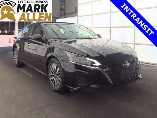 Super Black 2025 Nissan Altima 2.5 SV