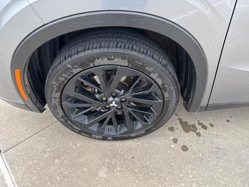 2023 Mitsubishi Outlander SE Black Edition 2WD