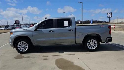 2025 Chevrolet Silverado 1500 Custom