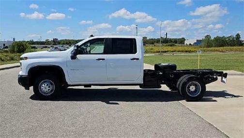 2026 Chevrolet Silverado 3500 WT