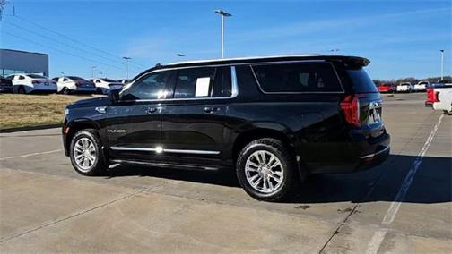 2023 GMC Yukon XL SLT