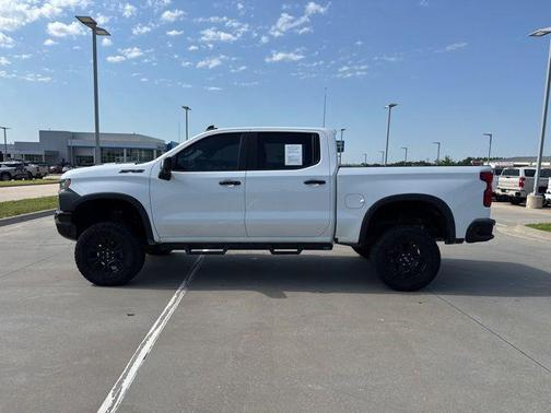 Summit White 2024 Chevrolet Silverado 1500 ZR2