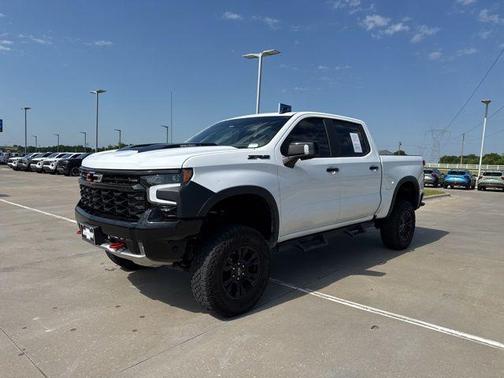 Summit White 2024 Chevrolet Silverado 1500 ZR2