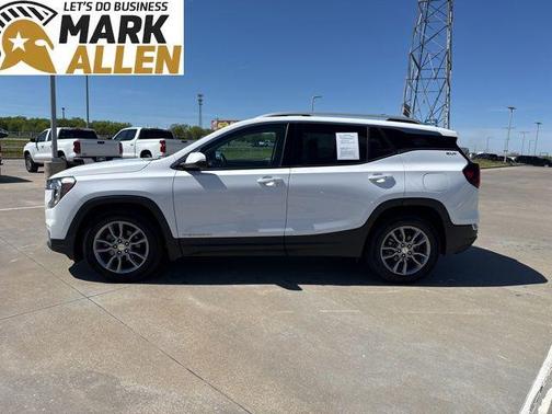 2022 GMC Terrain SLT