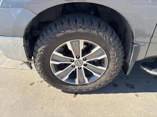 2019 Nissan Titan SL