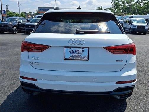 2022 Audi Q3 45 S line Premium